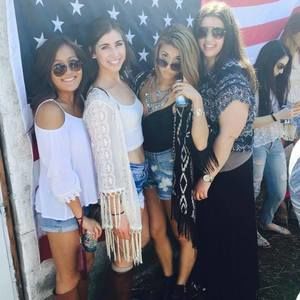 Meet your Posher, Marissa